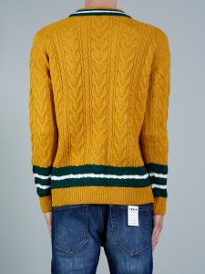 Scollo V treccia BERNA - immagine 2